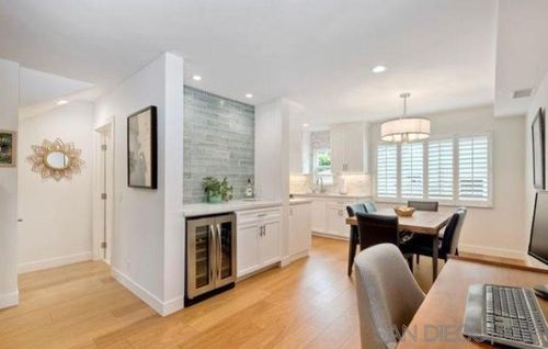 1174 Locust St, San Diego, CA, 92106-2600 | Card Image