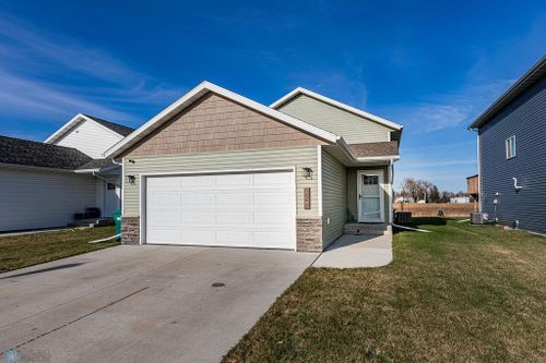 6048 78th Avenue S, Horace, ND, 58047 | Card Image