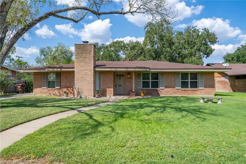1204 W Henrietta Ave, Kingsville, TX, 78363-3408 | Card Image