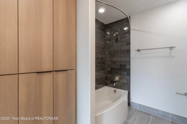 1625 Grinnell Way, Townhouse with 3 bedrooms, 3 bathrooms and null parking in Driggs ID | Image 8