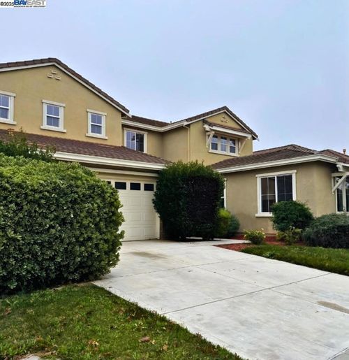 204 Daylily Ln, Patterson, CA, 95363-8368 | Card Image
