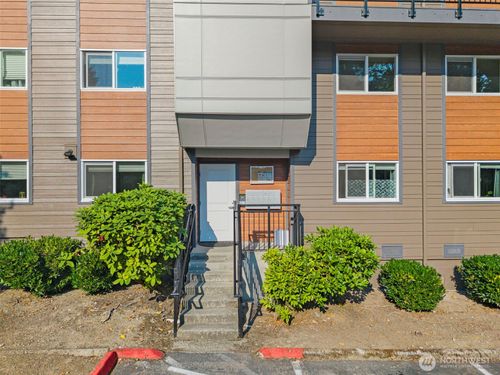 apt-a202-210 Sw Clark St, Issaquah, WA, 98027-3776 | Card Image