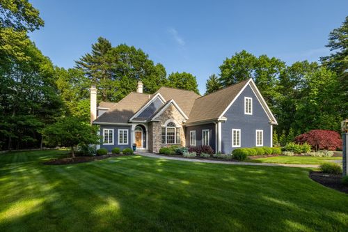 56 Windsor Green Rd, Greenland, NH, 03840 | Card Image