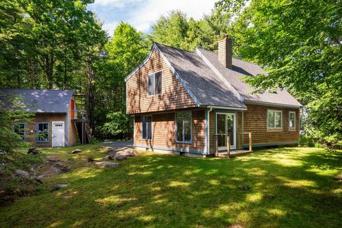 4 Stone Pt, Cape Neddick, ME, 03902-7475 | Card Image
