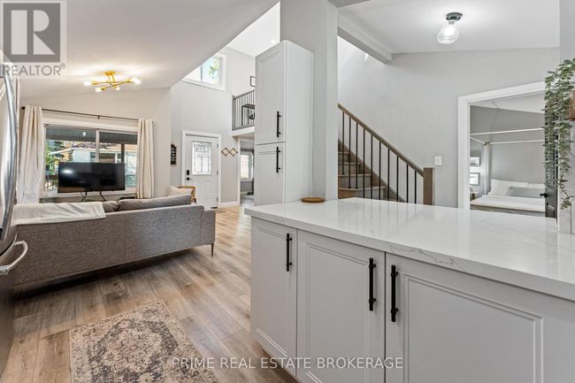 14 Warwick Ave, House other with 3 bedrooms, 2 bathrooms and 3 parking in Grand Bend ON | Image 8