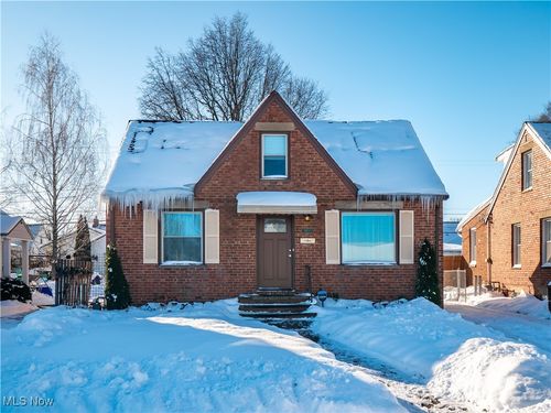 3015 Parklane Drive, Parma, OH, 44134 | Card Image