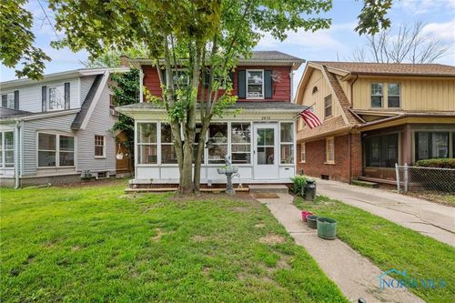 2033 Crosswell Pl, Toledo, OH, 43607-1734 | Card Image