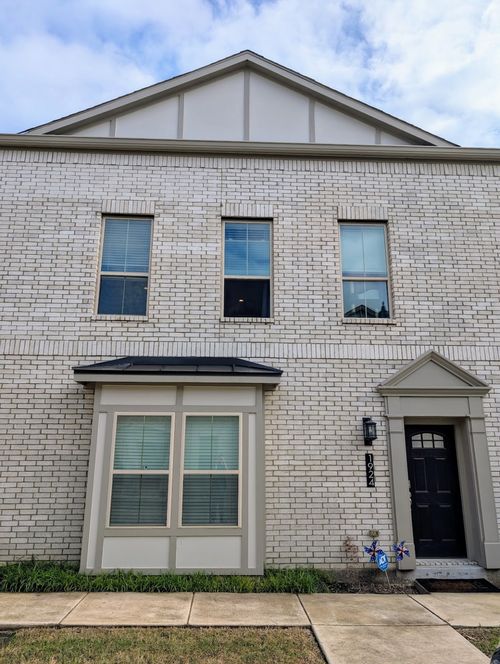 1924 Bel Air Dr, Arlington, TX, 76010-2100 | Card Image