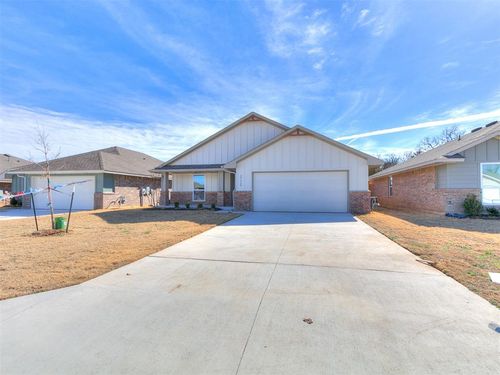 20648 Brush Creek Blvd, Harrah, OK, 73045-9632 | Card Image