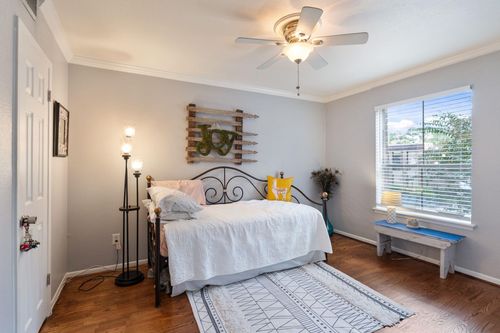 apt-102-7575 Katy Fwy, Houston, TX, 77024-2118 | Card Image