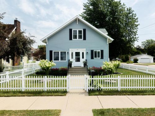 741 4th Street, WISCONSIN RAPIDS, WI, 54494 | Card Image