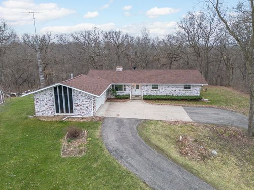 5041 Creek Haven Road, Sun Prairie, WI, 53527 | Card Image