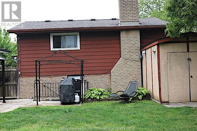 3372 Hemlock Rd, Home with 3 bedrooms, 2 bathrooms and null parking in Windsor ON | Image 35