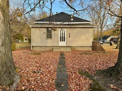 308 N Robinson Street, House other with 1 bedrooms, 1 bathrooms and null parking in Lyons MI | Image 2