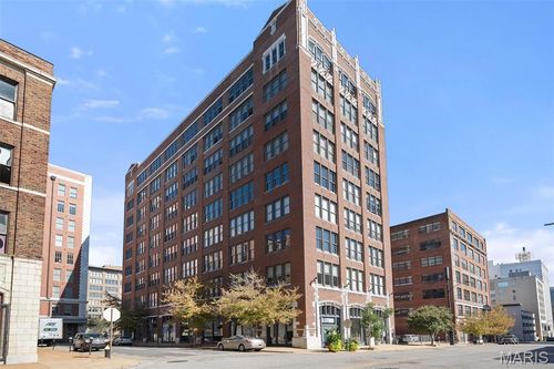 402-1627 Locust St, Saint Louis, MO, 63103-1872 | Card Image