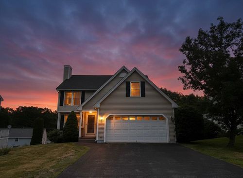 199 Heathrow Ave, Manchester, NH, 03104-6479 | Card Image
