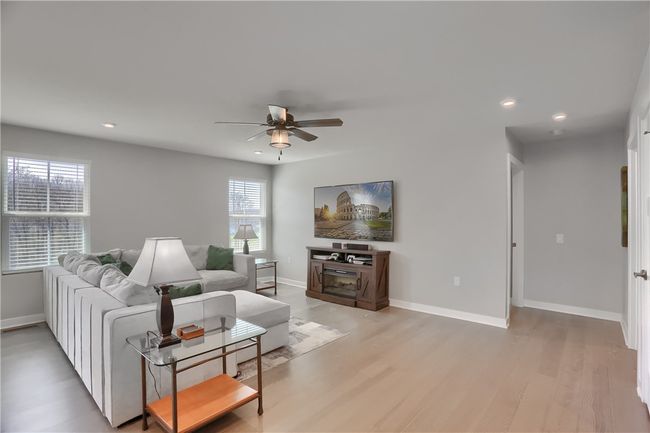WOW! Huge, open living area. | Image 22