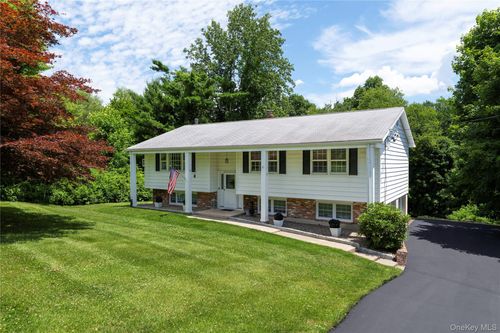30 Ridgeview Ave, Mahopac, NY, 10541-4819 | Card Image