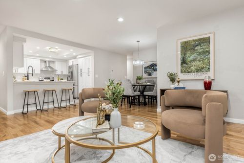 311-7600 Se 29th St, Mercer Island, WA, 98040-2838 | Card Image