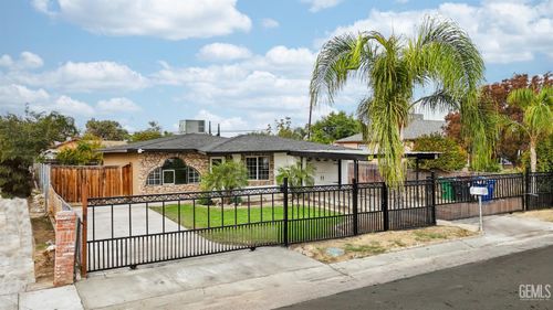 504 Richards Ave, Bakersfield, CA, 93307-2640 | Card Image