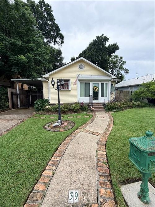 39 Davis Blvd, Jefferson, LA, 70121-2233 | Card Image