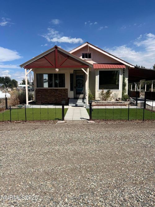 16 Tucker Ln, Yerington, NV, 89447-2813 | Card Image