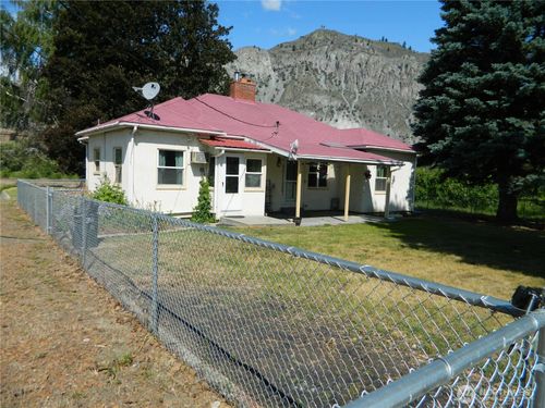 31644 Highway 97, Tonasket, WA, 98855-9202 | Card Image