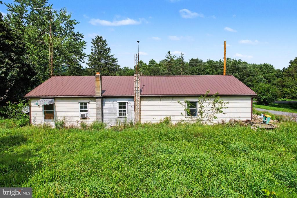 Residential in NEWVILLE 5