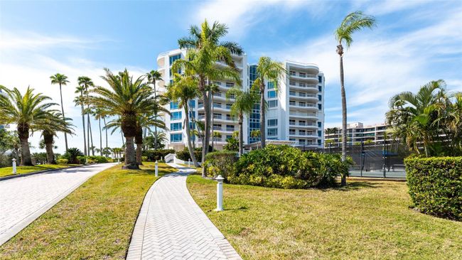PH1 - 455 Longboat Club Road, Condo with 3 bedrooms, 3 bathrooms and null parking in Longboat Key FL | Image 3