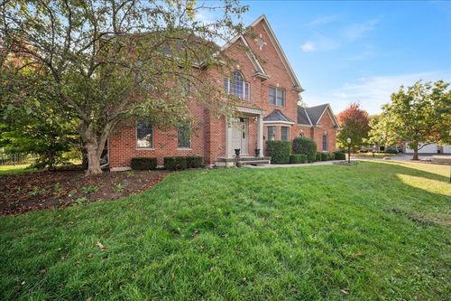 1084 Redwood Dr, Yorkville, IL, 60560-2800 | Card Image