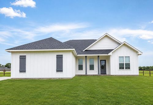 40 Theodore Dr, Poplarville, MS, 39470-5605 | Card Image