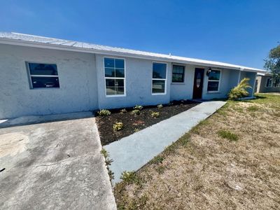 8147 Chesebro Avenue, House other with 2 bedrooms, 2 bathrooms and null parking in North Port FL | Image 3