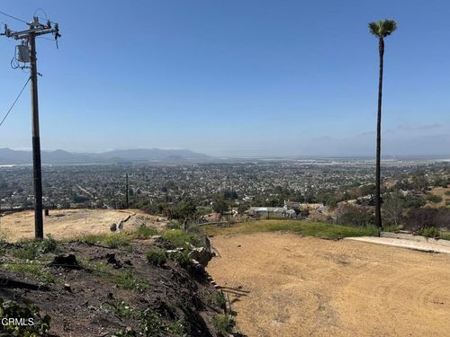 894 W Highland Dr, Camarillo, CA, 93010-1139 | Card Image