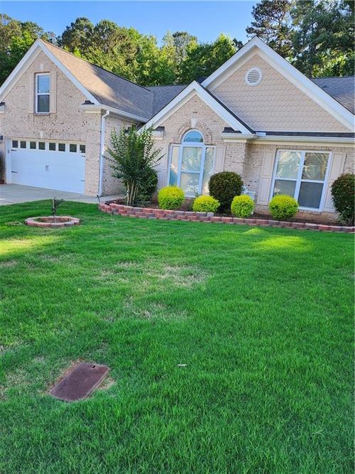 979 Simonton Glen Dr, Lawrenceville, GA, 30045-3814 | Card Image