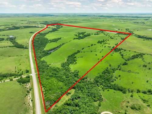 00 Se Highway 400, Leon, KS, 67074 | Card Image