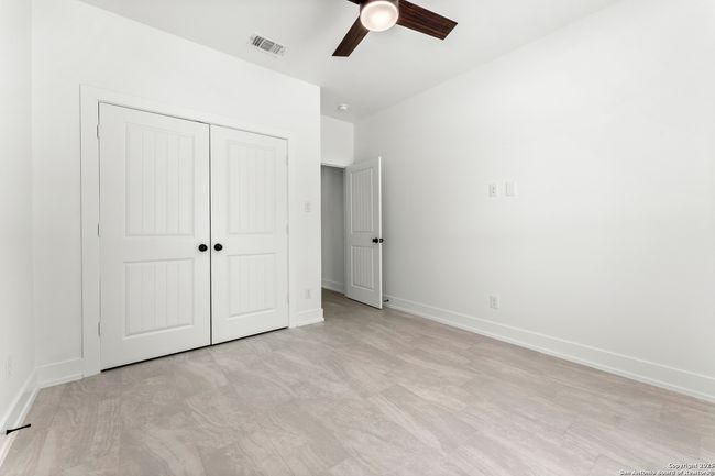 1101 Persimmon Pass, House other with 3 bedrooms, 2 bathrooms and null parking in Fischer TX | Image 36