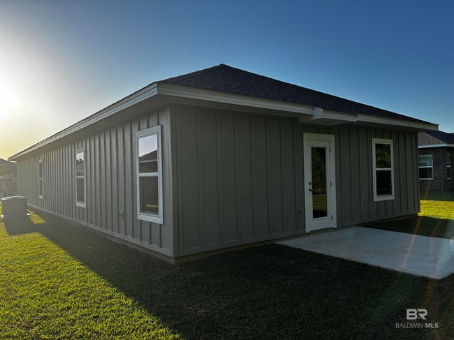 13720 Shea Cir, House other with 4 bedrooms, 2 bathrooms and null parking in Foley AL | Image 34