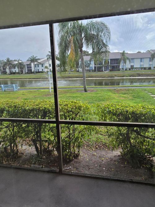 f1-1106 Green Pine Blvd, West Palm Beach, FL, 33409-7078 | Card Image