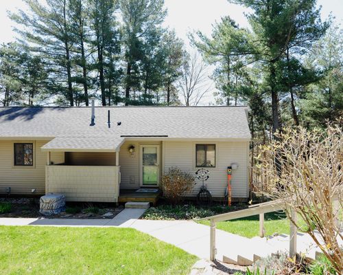 11255 E Fort Rd, Suttons Bay, MI, 49682-9638 | Card Image
