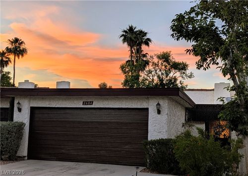 2684 San Lago Ct, Las Vegas, NV, 89121-3923 | Card Image