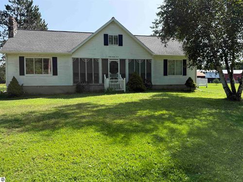 9027 S Young Rd, Falmouth, MI, 49632-9718 | Card Image
