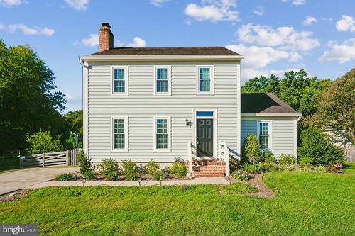 6 Bentley Dr, STERLING, VA, 20165-6004 | Card Image