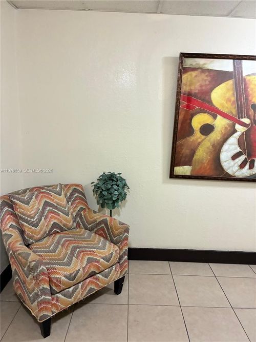 apt-1t-3680 Inverrary Dr, LAUDERHILL, FL, 33319-5931 | Card Image