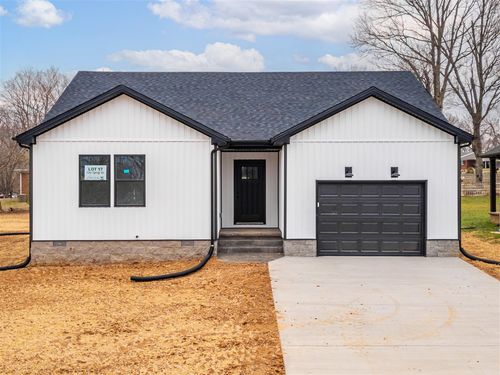 126 Sprig St, Russellville, KY, 42276-1127 | Card Image