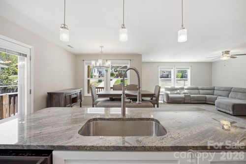 9 Half Moon Dr, Swannanoa, NC, 28778-8318 | Card Image