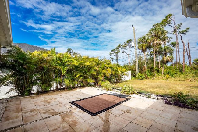 10430 Chablis Ave, House other with 3 bedrooms, 2 bathrooms and null parking in Englewood FL | Image 26