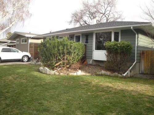2006 14 Avenue S, Home with 2 bedrooms, 2 bathrooms and 3 parking in Lethbridge AB | Card Image