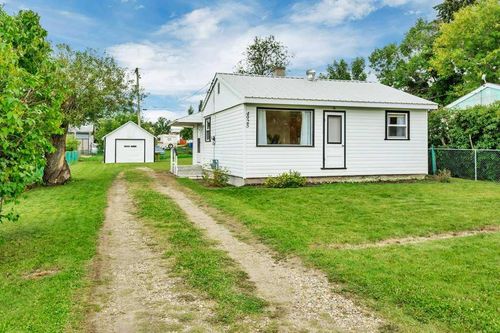 4925 57 Avenue, Rimbey, AB, T0C2J0 | Card Image