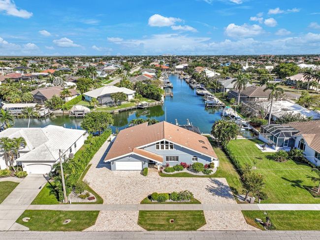 1709 Wavecrest Ct, House other with 4 bedrooms, 3 bathrooms and null parking in Marco Island FL | Image 16