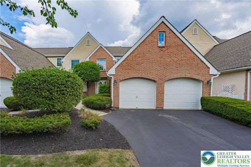 803 Dorset Rd, Allentown, PA, 18104-3330 | Card Image